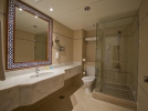 Ванная комната в Shores Golden Resort (Ex. Otium Golden)