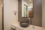 Ванная комната в Atrion Resort Hotel