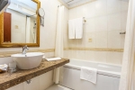 Ванная комната в Romance Splendid and SPA Hotel
