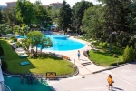 Вид на бассейн в Hotel Koral - Free Parking или окрестностях