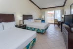 Кровать или кровати в номере Holiday Inn Resort Montego Bay All Inclusive
