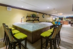 Лаундж или бар в Holiday Inn Resort Montego Bay All Inclusive