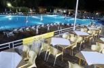 Вид на бассейн в Hotel Com - All Inclusive или окрестностях
