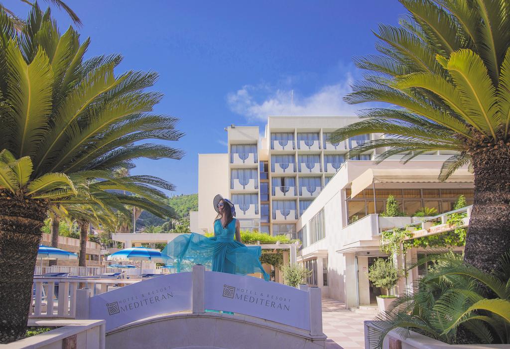 Отель Вид на бассейн в Mediteran Hotel & Resort или окрестностях
