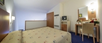 Кровать или кровати в номере Crystal Admiral Resort Suites & Spa