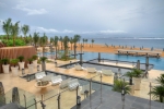 Вид на бассейн в Mulia Resort или окрестностях
