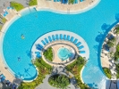 Вид на бассейн в Courtyard by Marriott Bali Nusa Dua Resort или окрестностях