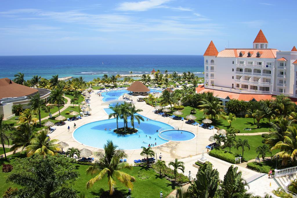 Отель Вид на бассейн в Grand Bahia Principe Jamaica или окрестностях