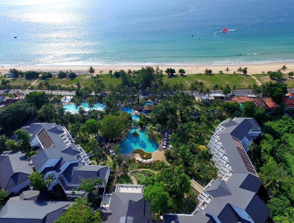 Отель Thavorn Palm Beach Resort Phuket с высоты птичьего полета