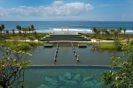 Вид на бассейн в Rumah Luwih Beach Resort Bali или окрестностях