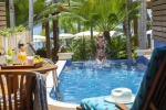 Бассейн в Amathus Beach Hotel Limassol или поблизости