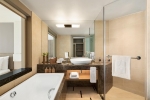 Ванная комната в Shangri-La's Le Touessrok Resort & Spa