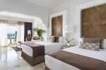 Кровать или кровати в номере Paradisus Palma Real Golf & Spa Resort