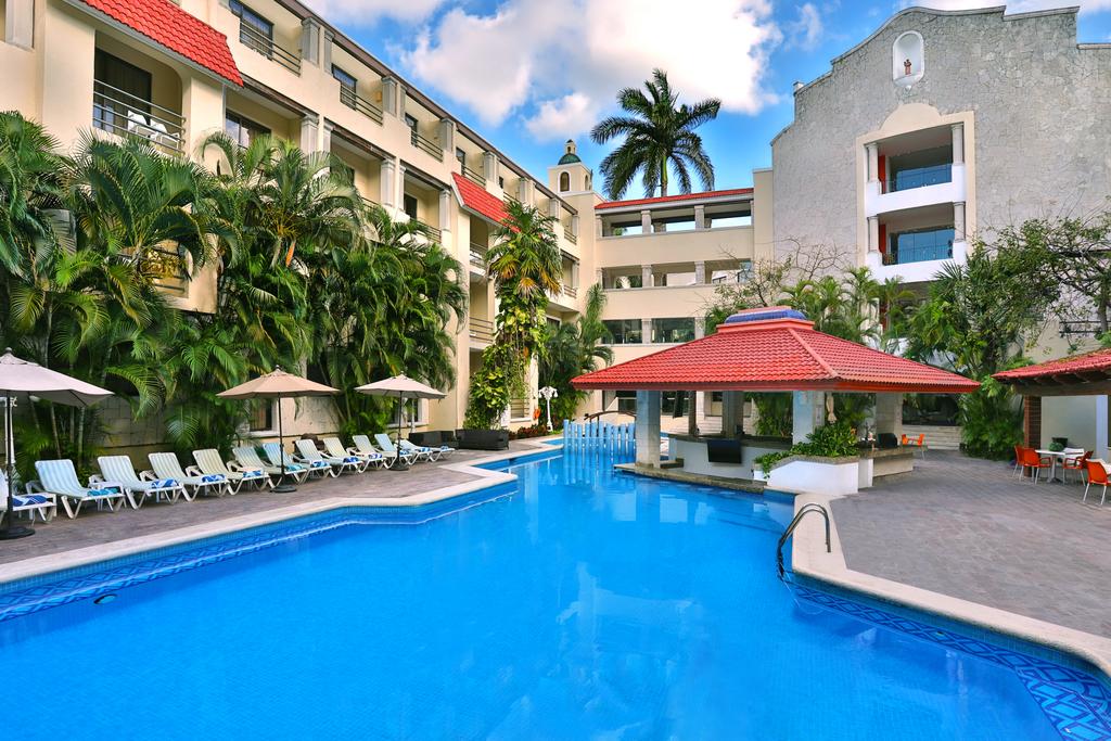 Отель Бассейн в Adhara Hacienda Cancun или поблизости