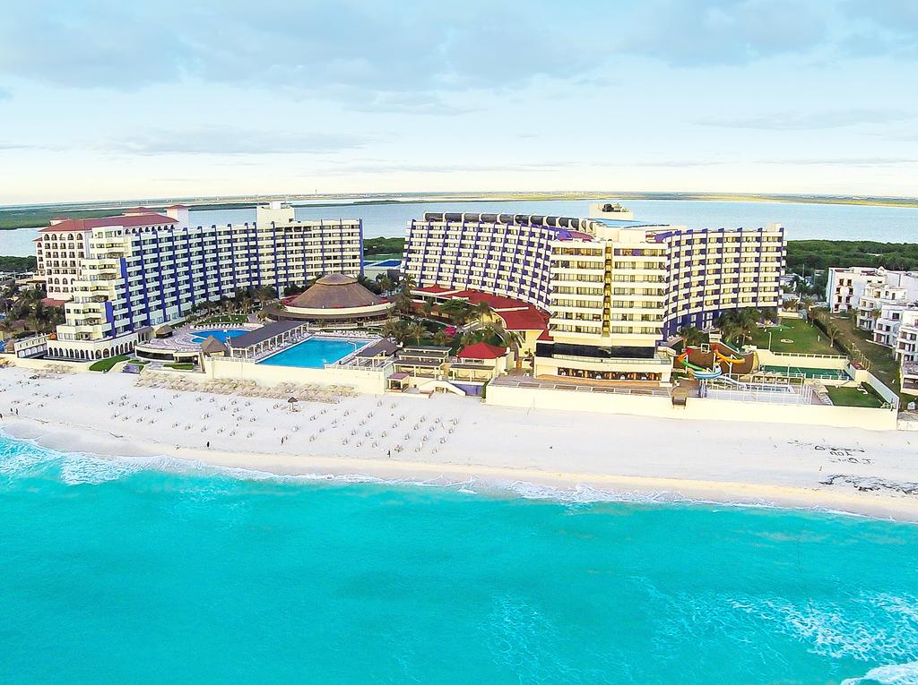 Отель Crown Paradise Club Cancun - Все включено с высоты птичьего полета