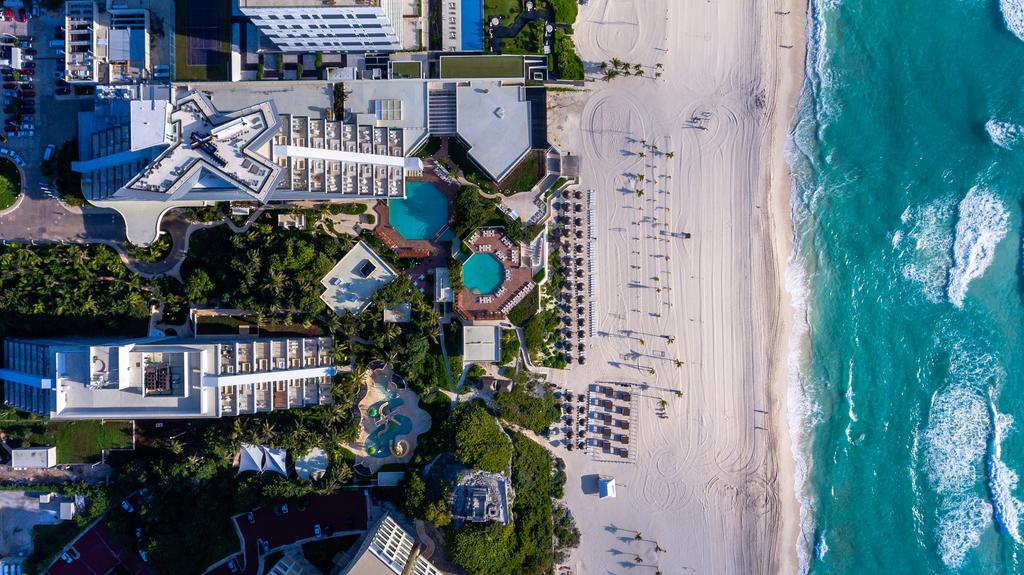Отель Park Royal Golden Cancún с высоты птичьего полета