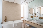 Ванная комната в Jumeirah at Saadiyat Island Resort