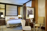 Кровать или кровати в номере The Ritz-Carlton Abu Dhabi, Grand Canal