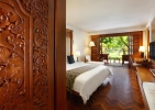 Кровать или кровати в номере Nusa Dua Beach Hotel & Spa, Bali