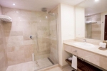 Ванная комната в Impressive Resort & Spa Punta Cana