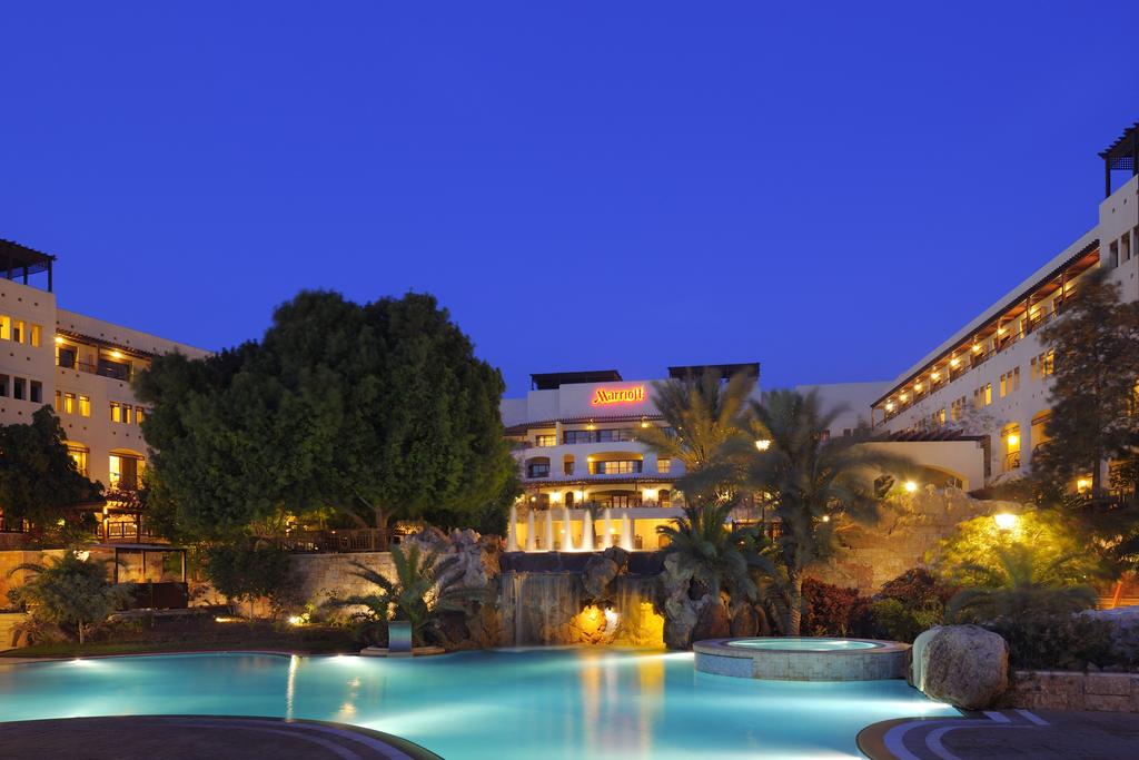 Отель Бассейн в Dead Sea Marriott Resort & Spa или поблизости
