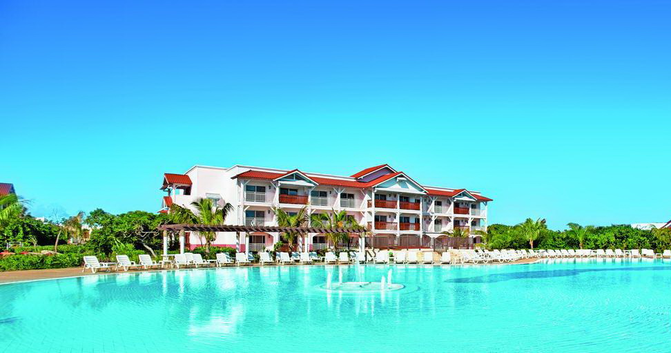 Отель Memories Paraiso Beach Resort 