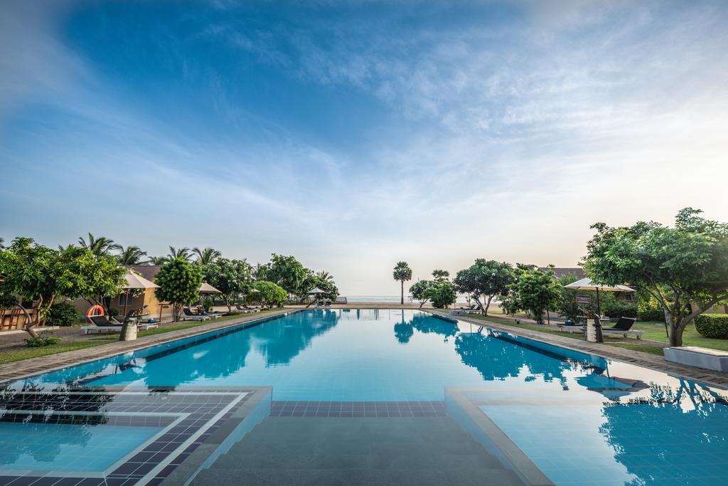 Отель Бассейн в Amethyst Resort Passikudah или поблизости