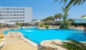 Бассейн в Tasia Maris Beach Hotel - Adults Only или поблизости