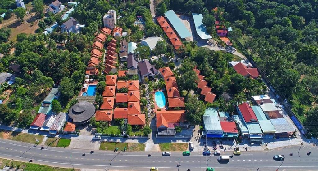 Отель Homestead Phu Quoc Resort (Paradise Resort Phu Quoc) с высоты птичьего полета