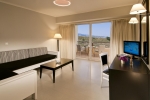Гостиная зона в Kipriotis Panorama Hotel & Suites