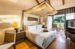 Кровать или кровати в номере Angsana Villas Resort Phuket