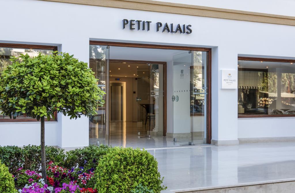 Отель Mitsis Petit Palais Beach Hotel