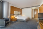 Кровать или кровати в номере Hilton Dubai Creek