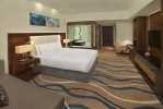 Кровать или кровати в номере DoubleTree by Hilton Hotel and Residences Dubai – Al Barsha 