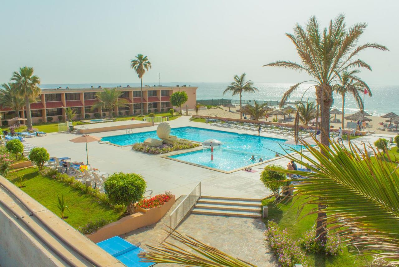 Отель Louloua Beach Resort Sharjah