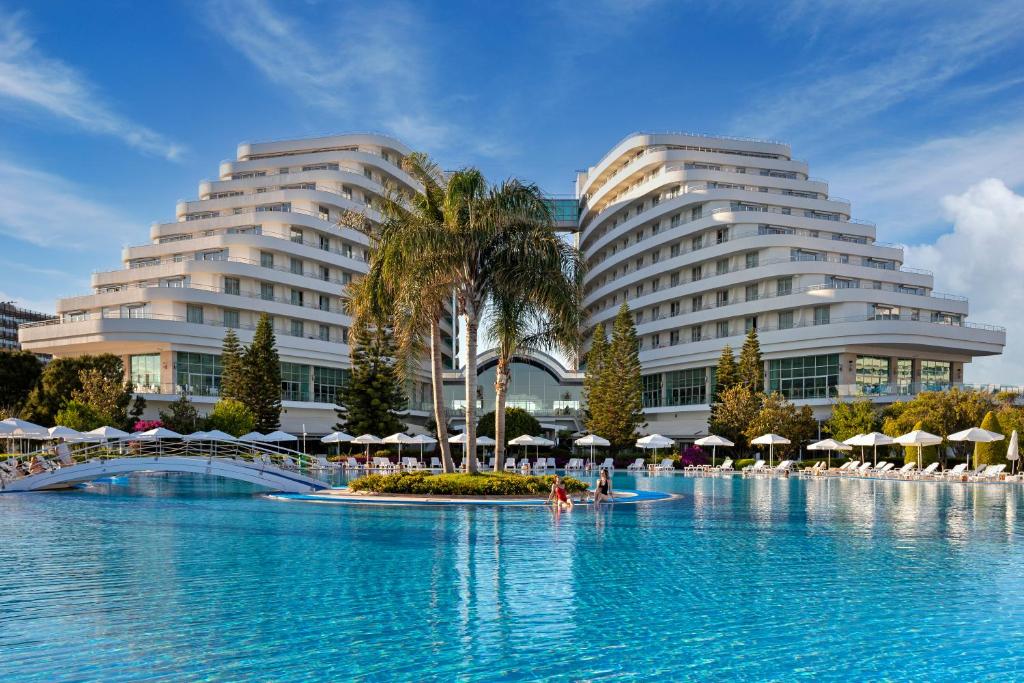 Отель Miracle Resort Hotel