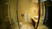 Ванная комната в Pandanus Beach Resort & Spa