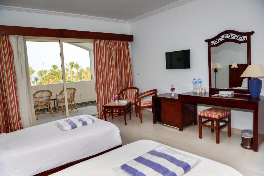 Отель Brayka Bay Reef Resort