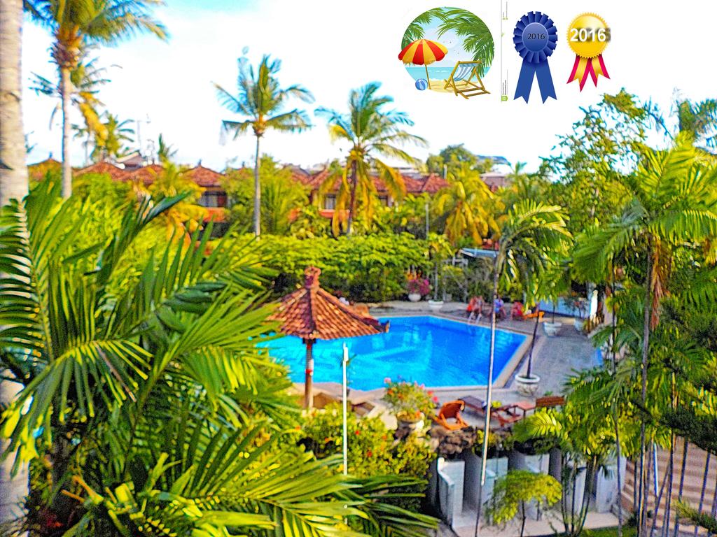 Отель Вид на бассейн в Palm Beach Hotel Bali или окрестностях