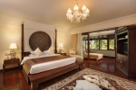 Кровать или кровати в номере Bintang Bali Resort
