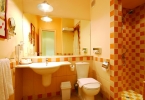 Ванная комната в Marina Plaza Tala Bay