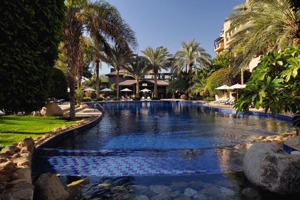 Отель Бассейн в Mövenpick Resort & Residences Aqaba или поблизости