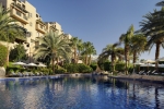 Бассейн в Mövenpick Resort & Residences Aqaba или поблизости