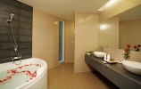 Ванная комната в Unique Mui Ne Resort and Spa