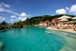Бассейн в Centara Grand Beach Resort Phuket или поблизости