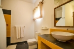 Ванная комната в Tanzanite Beach Resort