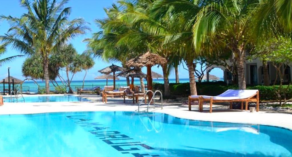 Отель Бассейн в La Madrugada Beach Hotel & Resort или поблизости