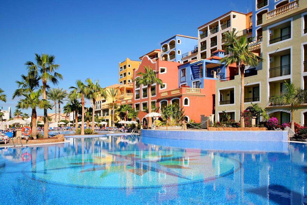 Отель Бассейн в Sunlight Bahia Principe Tenerife или поблизости