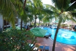 Вид на бассейн в Canary Beach Resort или окрестностях