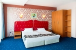 Кровать или кровати в номере Sirius Beach Hotel & SPA